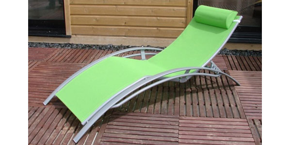 Tumbona en textileno Verde y aluminio gris